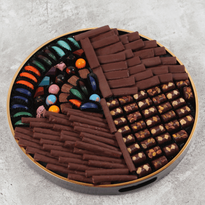 Aaraya Chocolates, a visual feast for the senses, offers exquisite Valentine's treats—melding tradition and innovation in sweet, handcrafted expressions of love.